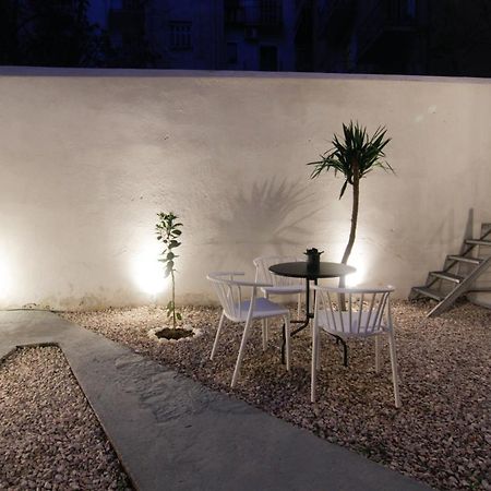 Patio Apartment Near Metro & Acropolis Athènes Extérieur photo